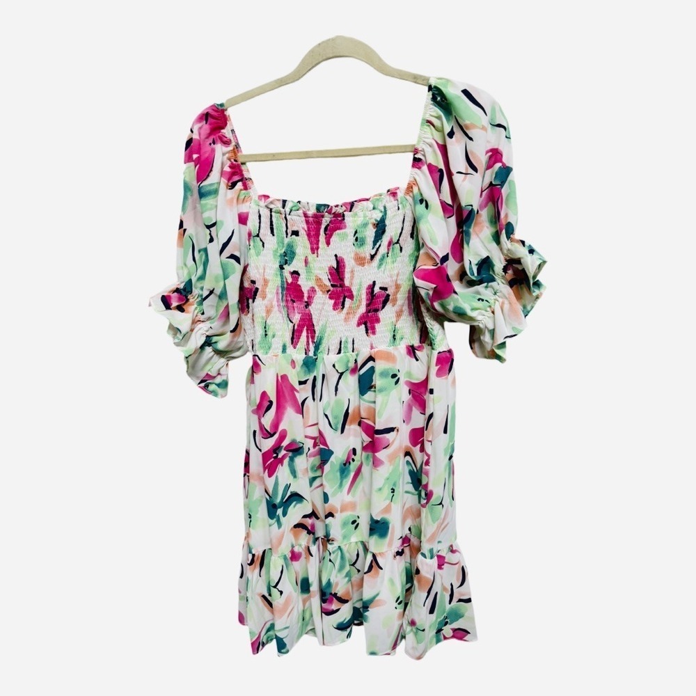 White Floral Smocked Dress Boutique First Love Tropical Short Sleeve Size Large - Picture 4 of 6
